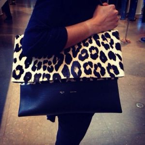 Pochette Léopard Bleue