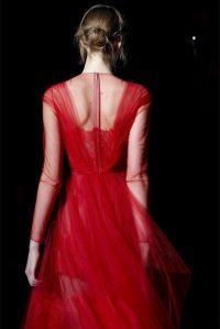 Valentino Robe dos rouge