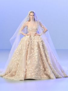 Mariée royale elie saab 14