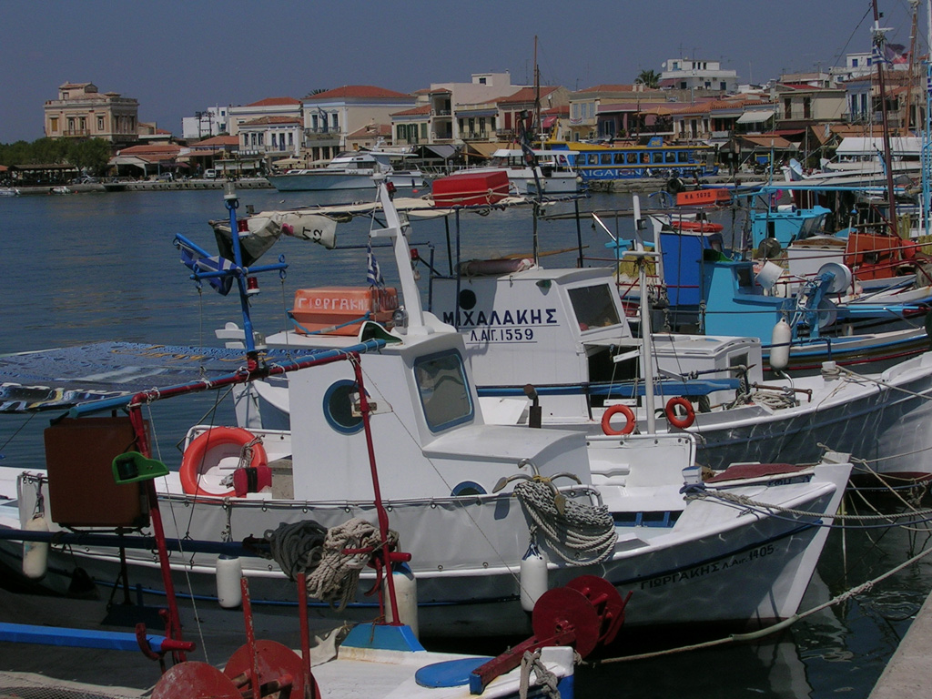 Egine port