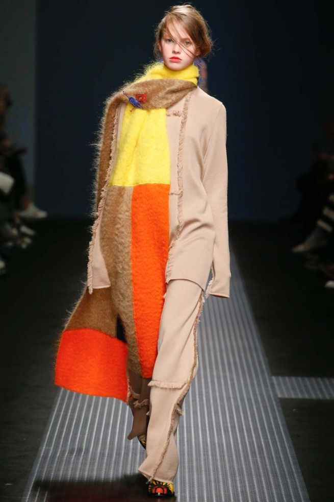 Echarpe MSGM Fall 2015